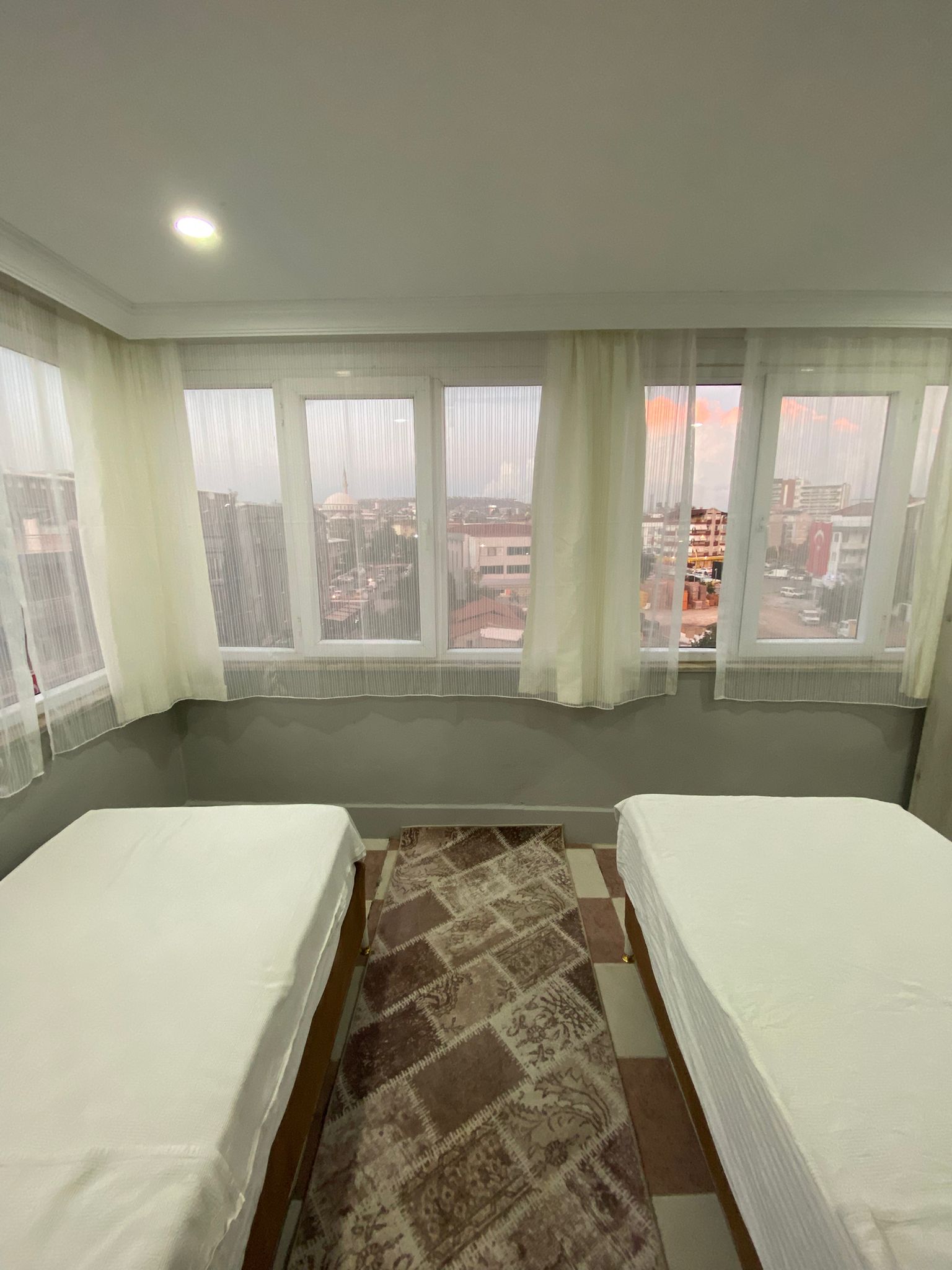 Antalya Kepez Çatı Çift Single Oda Görsel 3